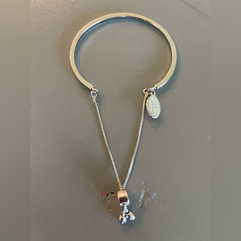 Elegant Silver Bracelet With Charm